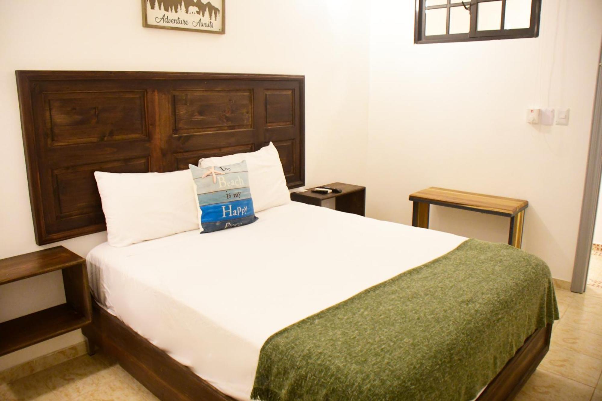Hostal Marina Samana エクステリア 写真
