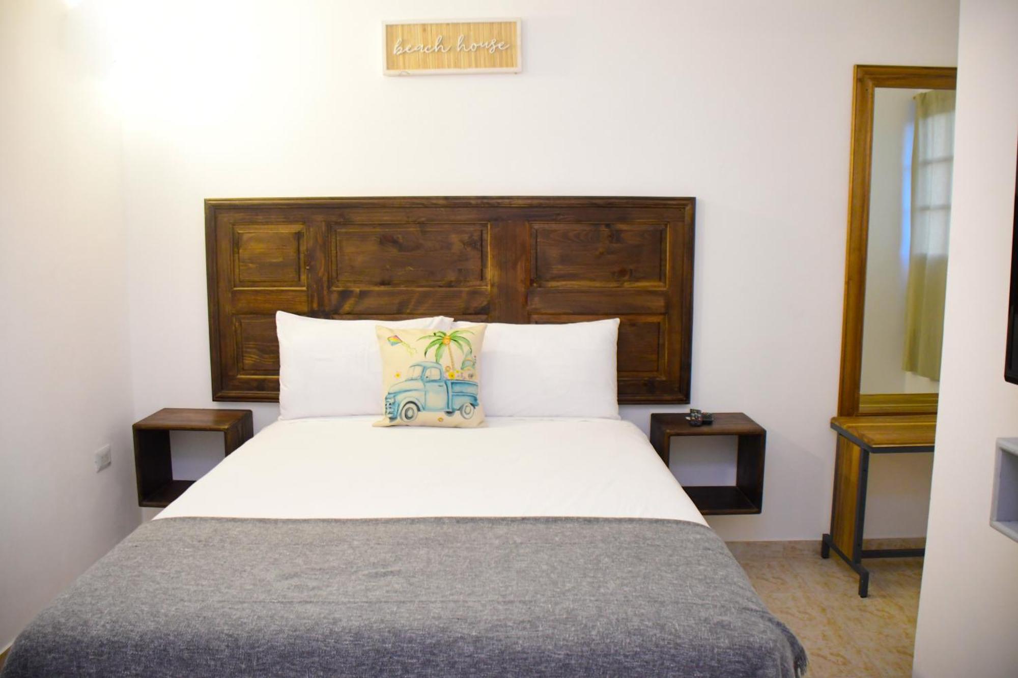 Hostal Marina Samana エクステリア 写真